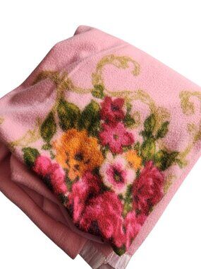 VTG Pink Floral Acrylic Blanket Satin Trim Full Size Retro 70s Kitsch Cottage